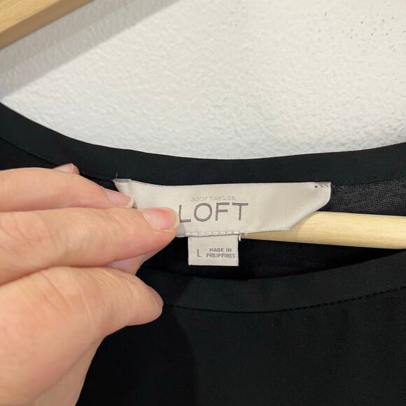 LOFT Black Floral Ruffle Sleeve Blouse Size L Feminine Chic Office Cute - Picture 7 of 9